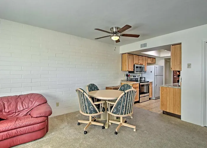 Valley Townhome W/ Patio & Amenities