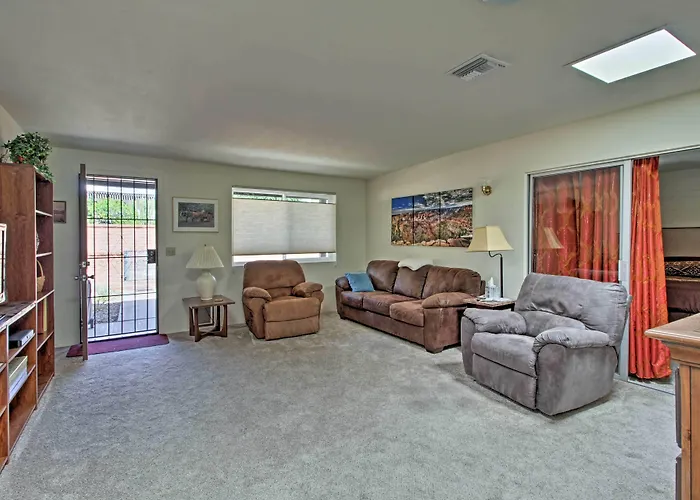Valley Townhome W/ Patio & Amenities *